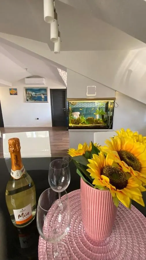 Luxury Apartments Near Bacvice Beach Split 0*,